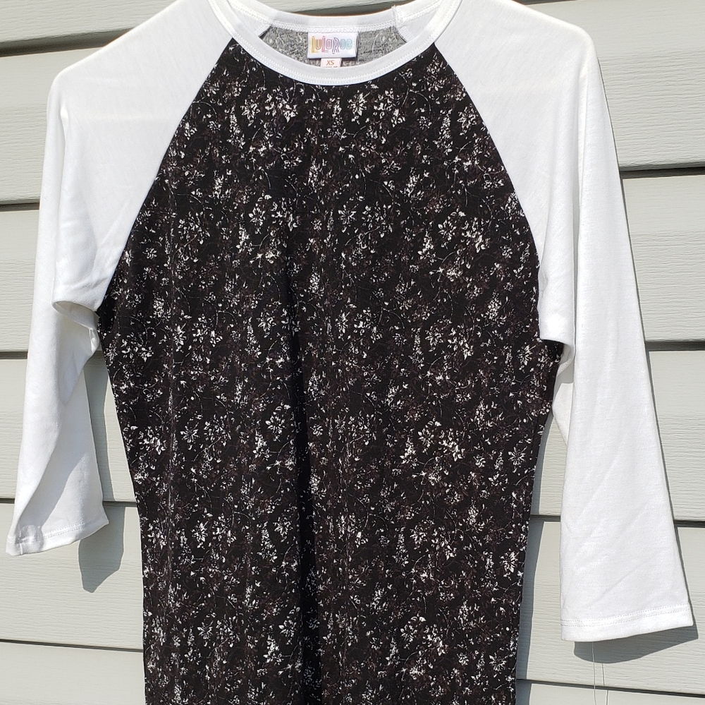 BNWT Lularoe Randy - baseball tee